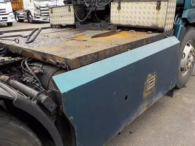 平成16年06月中古大型トラクタヘッド日野日野の画像9