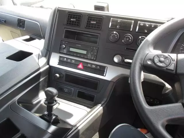 平成30年03月中古大型トラクタヘッド三菱ふそうスーパーグレートの画像20