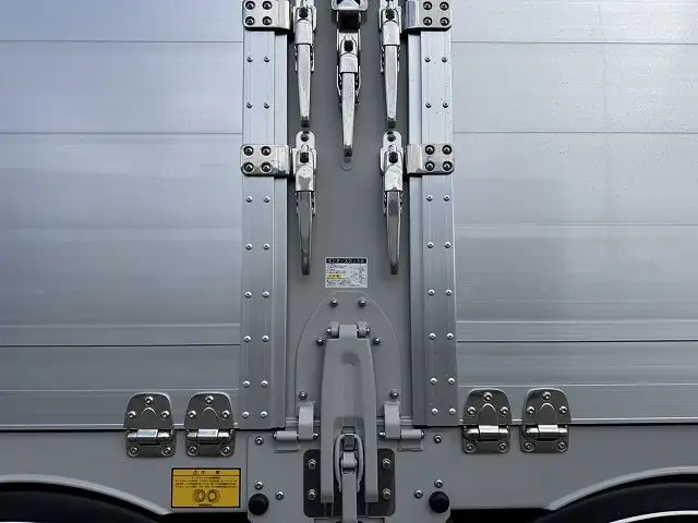 車検付き:令和8年9月21日 シングル引き可能 フルハーフ 14m3軸ウイングトレーラー 門口・蝶番ステンレス 中軸残しリフトアクスル 積載:26,100kg 第五輪荷重:11,150kg以上の画像10
