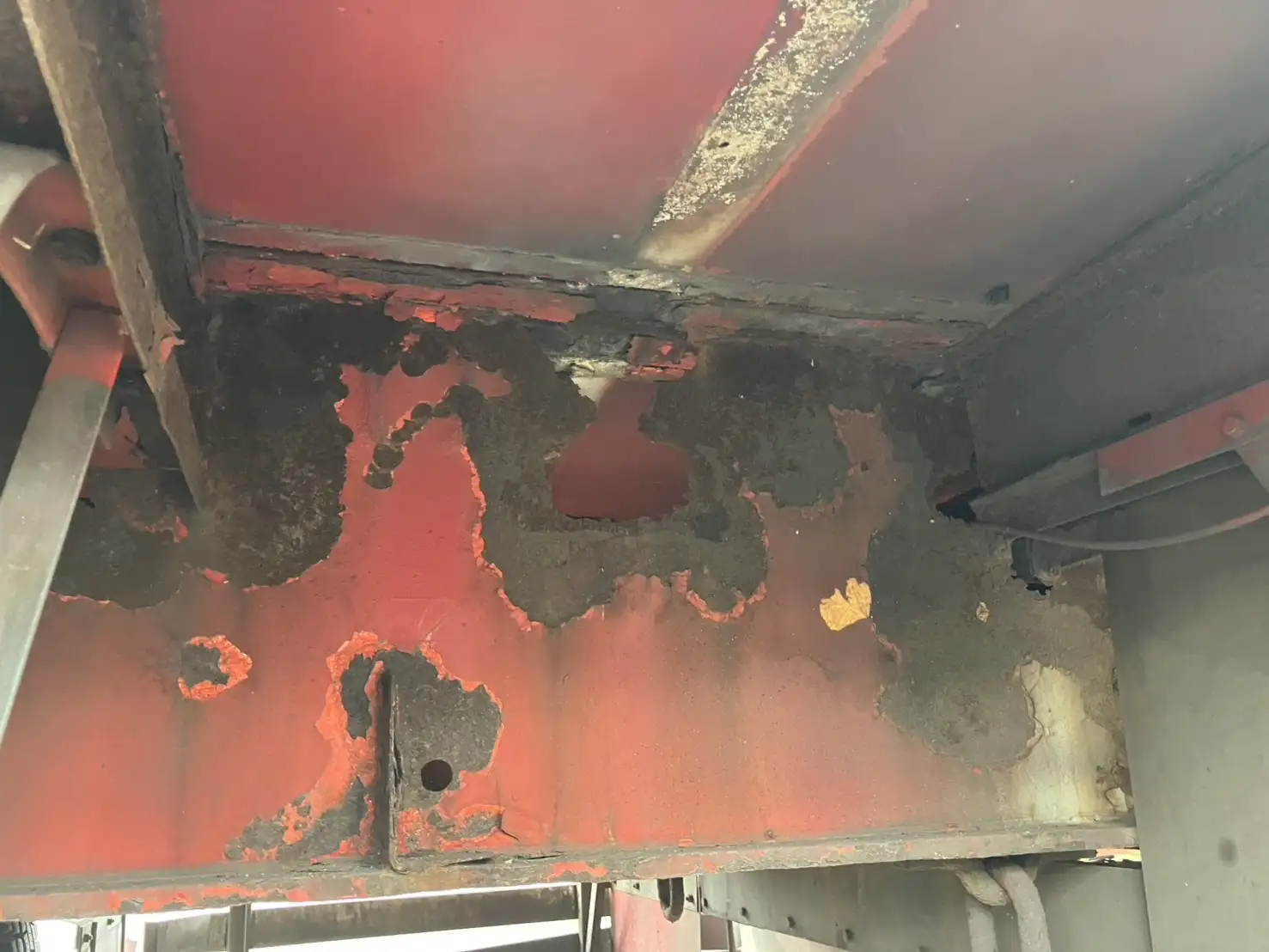 長期車検付（R8.7.24）平成21年　フルハーフ　13m2軸冷凍ウイングトレーラ　エアサス　積載：17,600kgの画像12