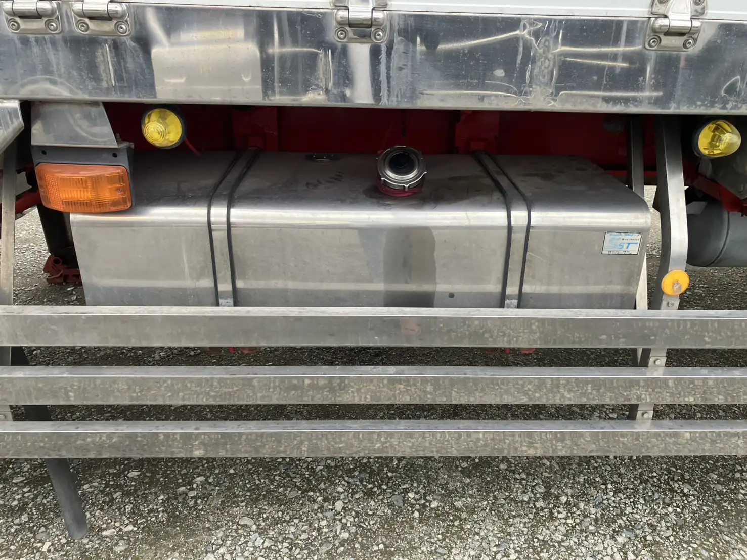 長期車検付（R8.7.24）平成21年　フルハーフ　13m2軸冷凍ウイングトレーラ　エアサス　積載：17,600kgの画像16