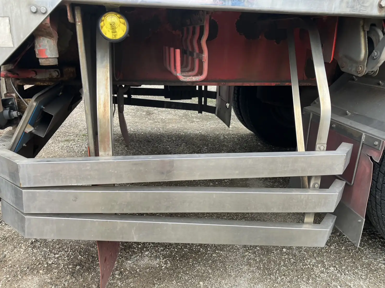 長期車検付（R8.7.24）平成21年　フルハーフ　13m2軸冷凍ウイングトレーラ　エアサス　積載：17,600kgの画像23