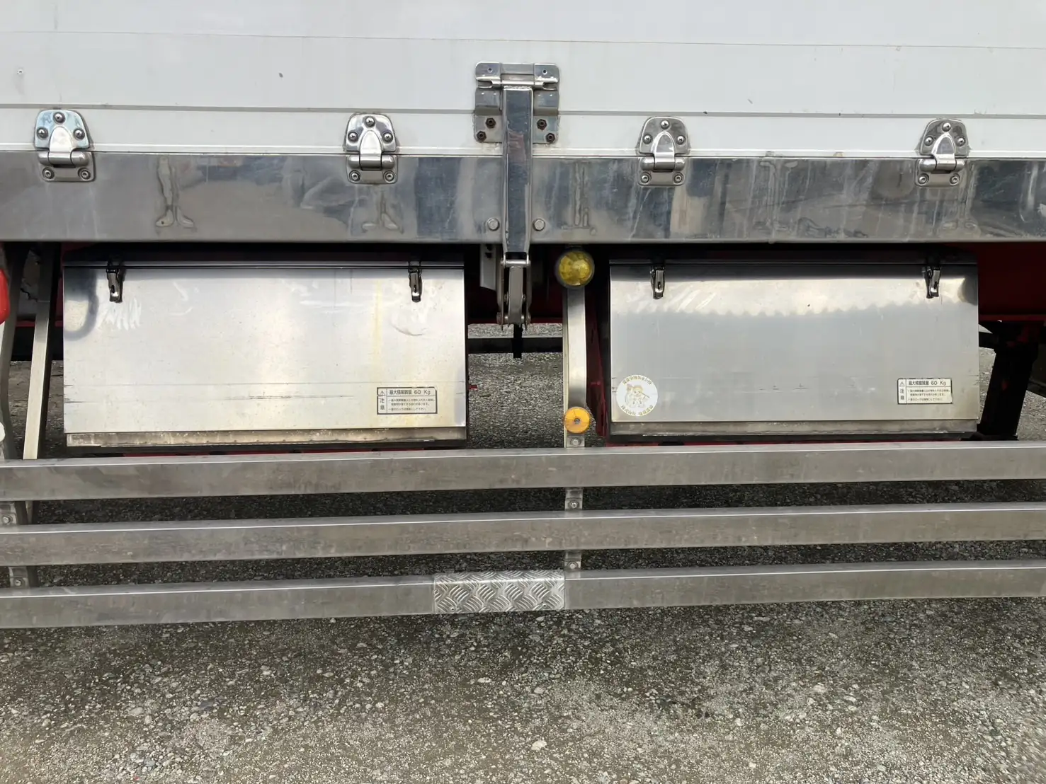 長期車検付（R8.7.24）平成21年　フルハーフ　13m2軸冷凍ウイングトレーラ　エアサス　積載：17,600kgの画像24