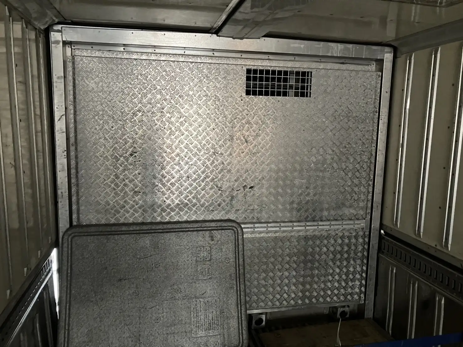 長期車検付（R8.7.24）平成21年　フルハーフ　13m2軸冷凍ウイングトレーラ　エアサス　積載：17,600kgの画像30