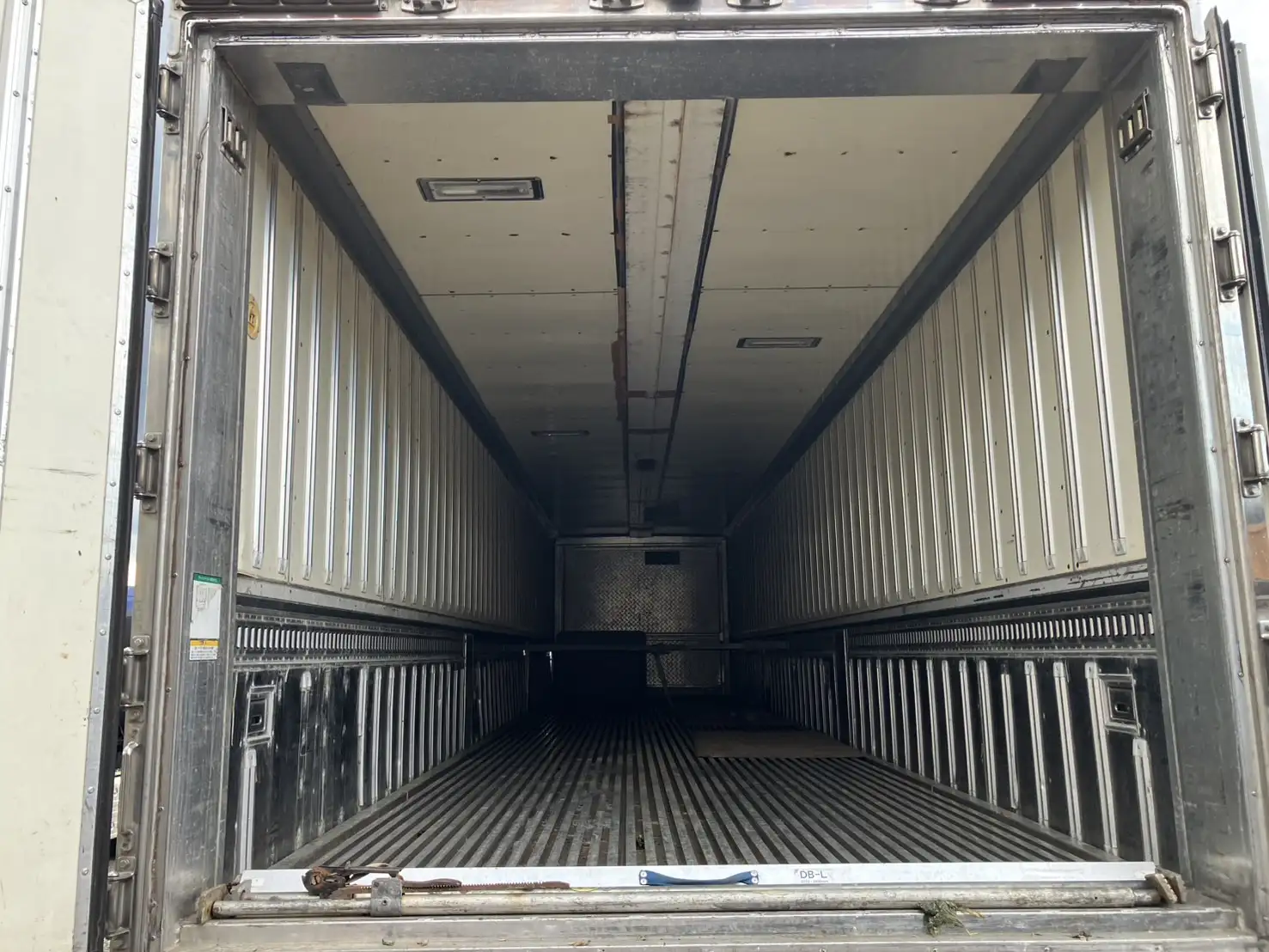 長期車検付（R8.7.24）平成21年　フルハーフ　13m2軸冷凍ウイングトレーラ　エアサス　積載：17,600kgの画像31