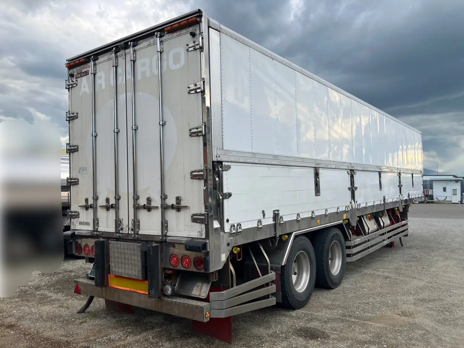 長期車検付（R8.7.24）平成21年　フルハーフ　13m2軸冷凍ウイングトレーラ　エアサス　積載：17,600kgの画像5