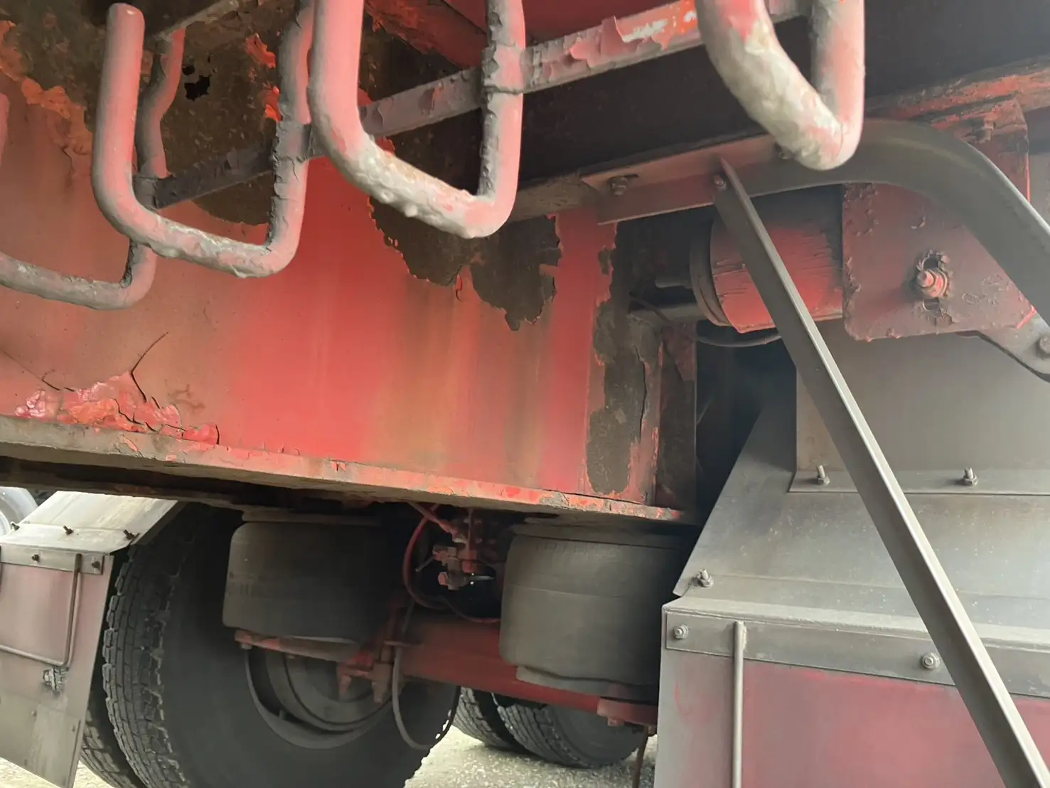 長期車検付（R8.7.24）平成21年　フルハーフ　13m2軸冷凍ウイングトレーラ　エアサス　積載：17,600kgの画像10