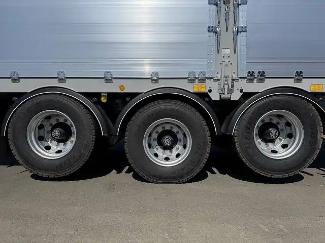 予備検：令和7年12月23日迄　フルハーフ　13m3軸ウイングトレーラー　中軸残しリフトアクスル　積載：26,400kgの画像25