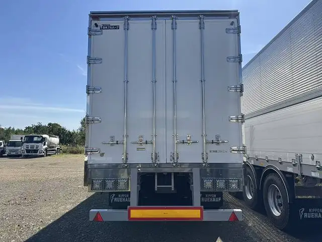 予備検：令和7年12月24日まで　フルハーフ　13m3軸ウイングトレーラー　中軸残しリフトアクスル　積載：26,400kgの画像5
