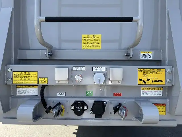 予備検：令和8年1月1日まで　フルハーフ　13m3軸ウイングトレーラー　中軸残しリフトアクスル　積載：26,400kgの画像8