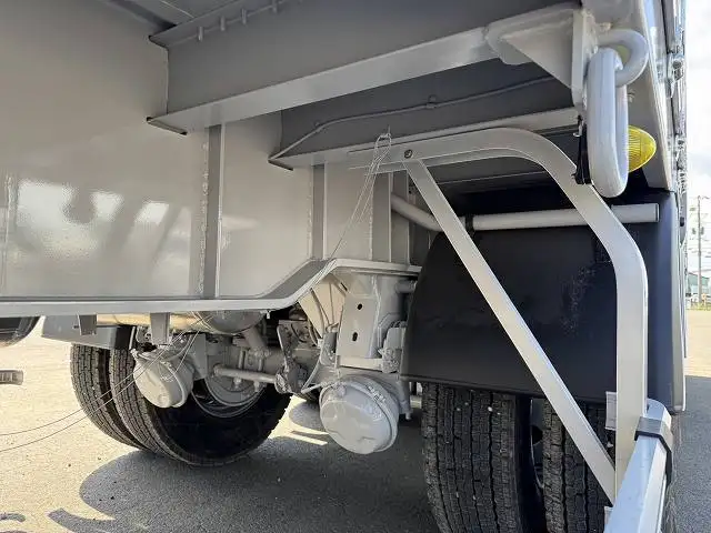 予備検：令和8年1月5日まで　フルハーフ　13m3軸ウイングトレーラー　ジョロダ4列　中軸残しリフトアクスル　積載：26,300kgの画像22