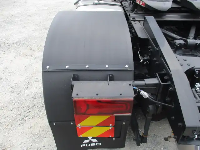 ★車検付R7.12.23迄★　未使用　令和6年 三菱ふそう　ダンプPTO付トラクターヘッド(ポンプ､タンク付)　極東　第五輪荷重11,500kg　　の画像21