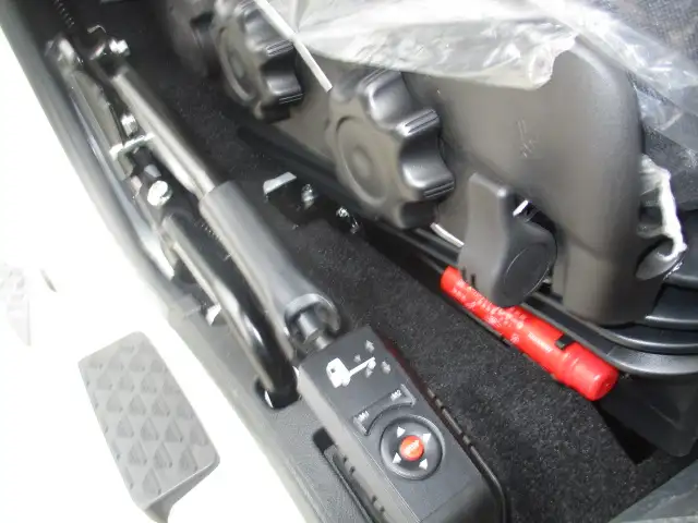 ★車検付R7.12.23迄★　未使用　令和6年 三菱ふそう　ダンプPTO付トラクターヘッド(ポンプ､タンク付)　極東　第五輪荷重11,500kg　　の画像30