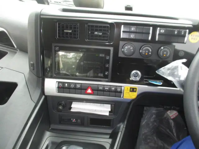 ★車検付R7.12.23迄★　未使用　令和6年 三菱ふそう　ダンプPTO付トラクターヘッド(ポンプ､タンク付)　極東　第五輪荷重11,500kg　　の画像36