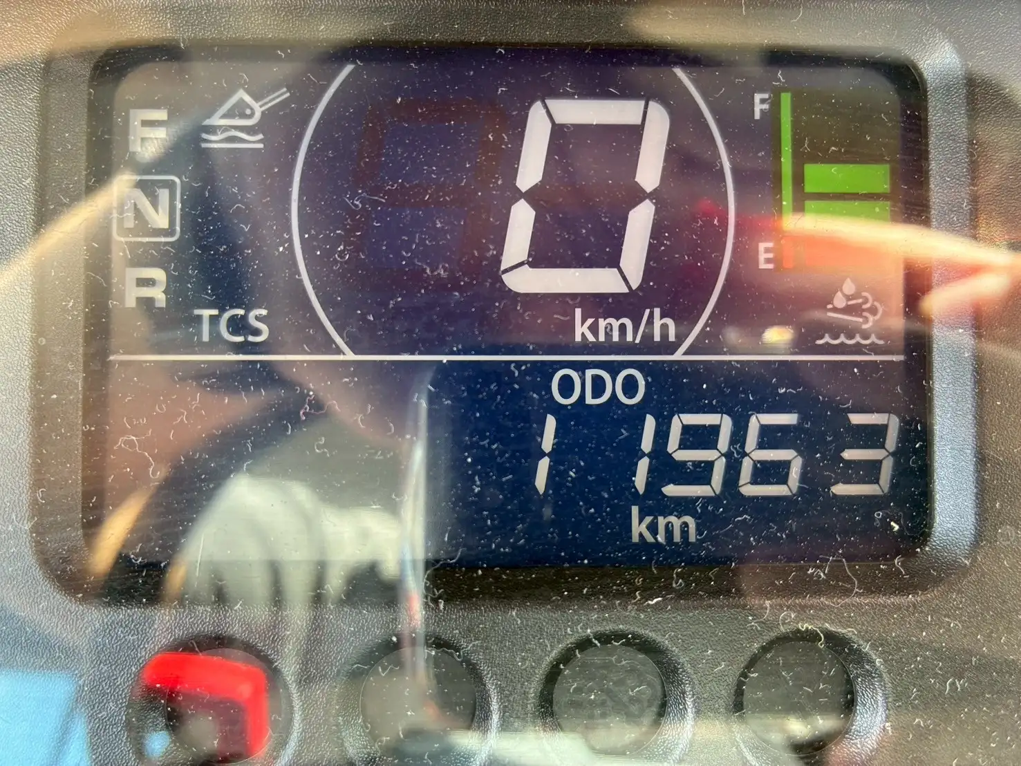 ☆車検付き(R8.10.7)☆ 令和4年式 日立ZW140-6 時間:2054.4h 距離:11,963km 油圧ワンタッチ 2名キャブ バケツ有 スパイクタイヤの画像33