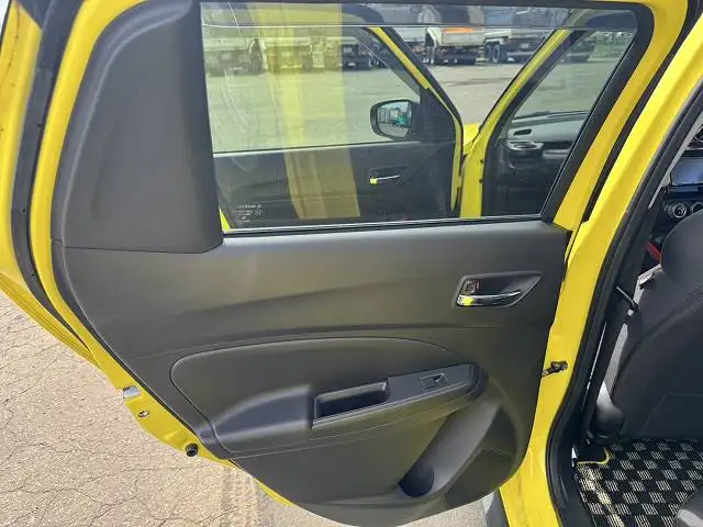 車検:令和8年1月まで 令和3年 スイフト スポーツ MT6 ターボ 2WD HKSマフラー ダウンサス 1400cc 9,000㎞の画像11