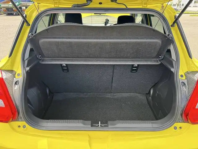 車検:令和8年1月まで 令和3年 スイフト スポーツ MT6 ターボ 2WD HKSマフラー ダウンサス 1400cc 9,000㎞の画像13