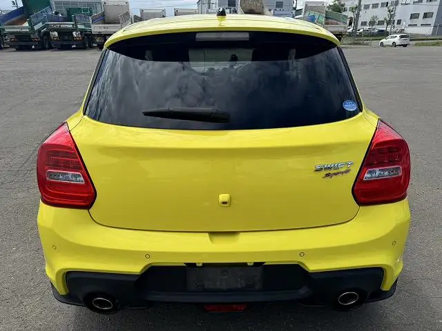 車検:令和8年1月まで 令和3年 スイフト スポーツ MT6 ターボ 2WD HKSマフラー ダウンサス 1400cc 9,000㎞の画像6