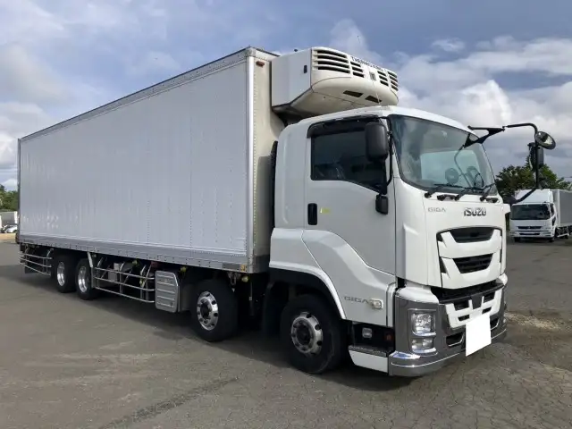☆車検付き(R8.3.25)☆ 平成29年 いすゞ 4軸冷凍車 総輪エアサス 冷凍機:サーモキング(ノーズマウント) 2エバ 上物:フルハーフ スタンバイ有 ジョロダー4列 キーストン 片開SD AT 積載:11,400㎏ 距離:81万㎞の画像3