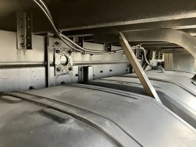 ☆車検付き(R8.3.25)☆ 平成29年 いすゞ 4軸冷凍車 総輪エアサス 冷凍機:サーモキング(ノーズマウント) 2エバ 上物:フルハーフ スタンバイ有 ジョロダー4列 キーストン 片開SD AT 積載:11,400㎏ 距離:81万㎞の画像21