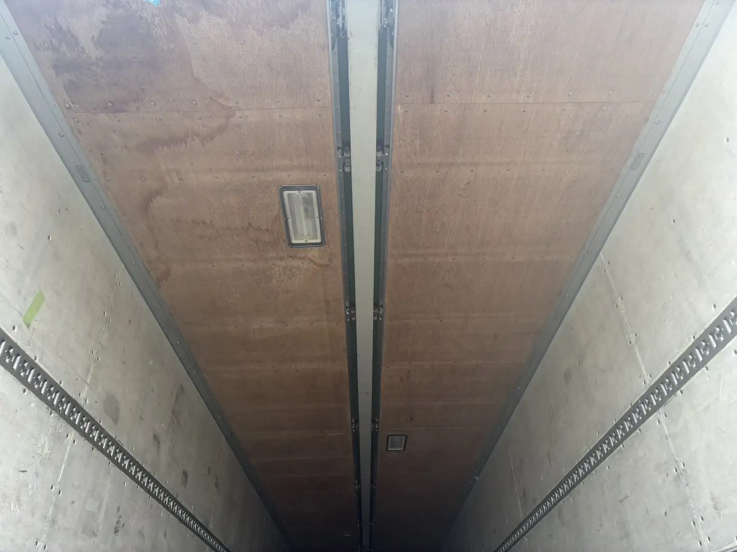 物置用 平成23年 トレクス 13m2軸ウィングトレーラー 積載:20,400㎏の画像11