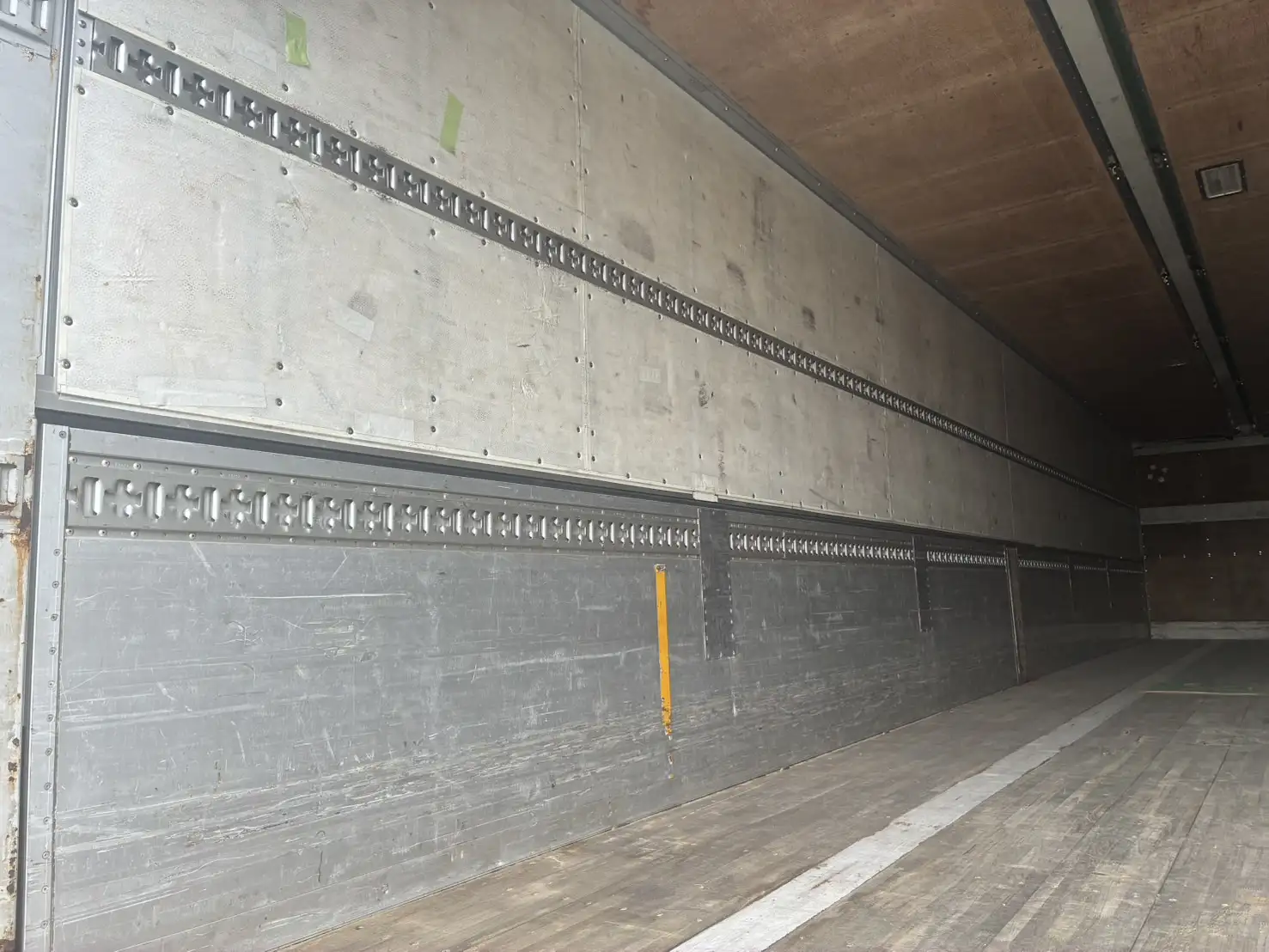 物置用 平成23年 トレクス 13m2軸ウィングトレーラー 積載:20,400㎏の画像8
