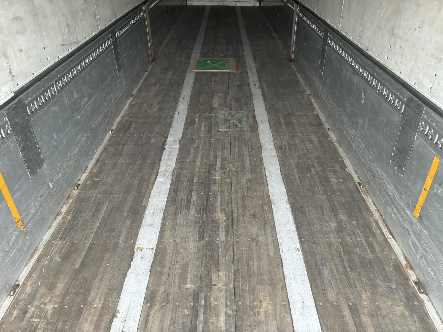 物置用 平成23年 トレクス 13m2軸ウィングトレーラー 積載:20,400㎏の画像9