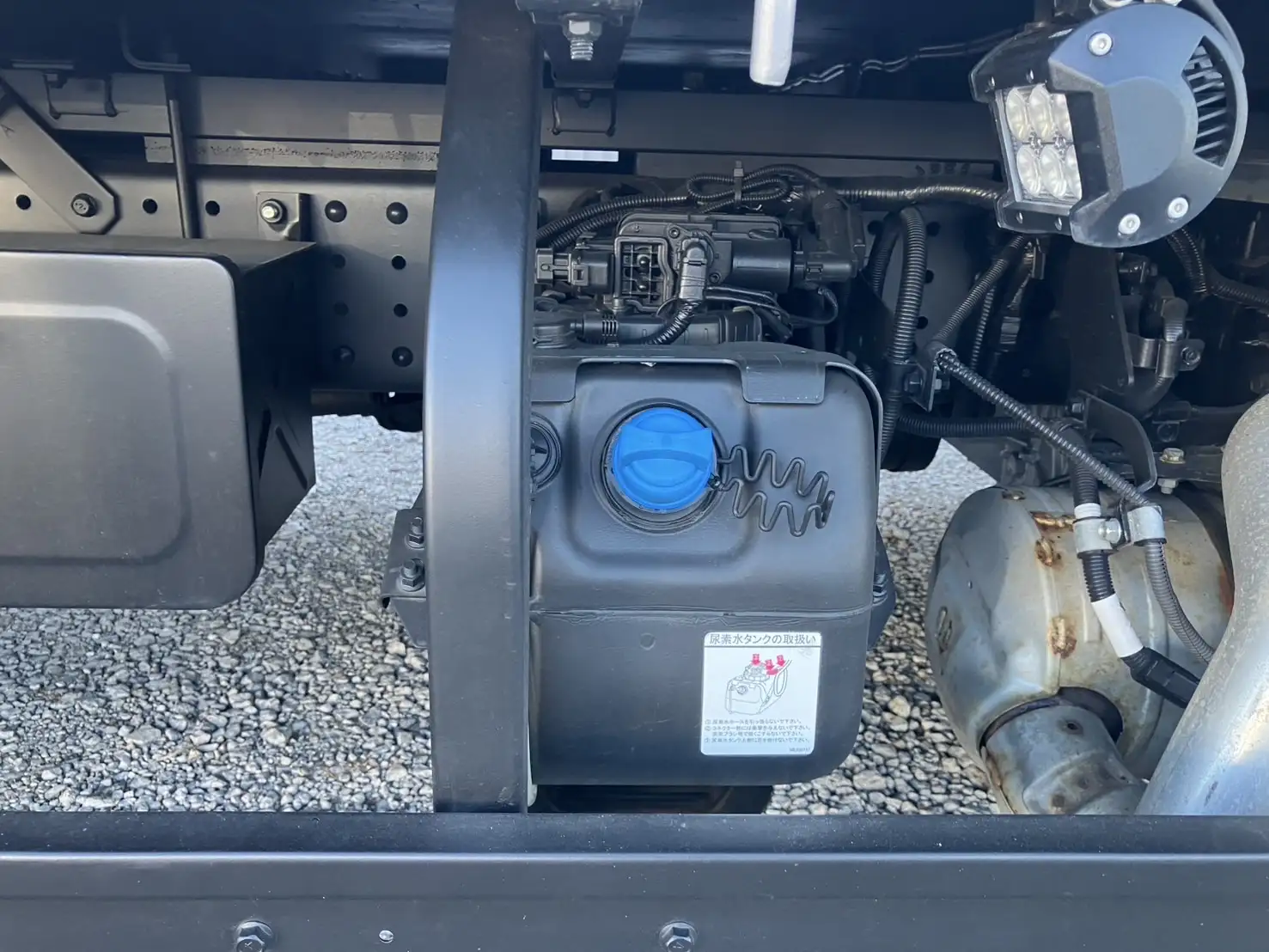 令和6年 三菱 キャンター 4WD標準ロング平ボデー 走行:1,800㎞ 積載:1,900kgの画像17