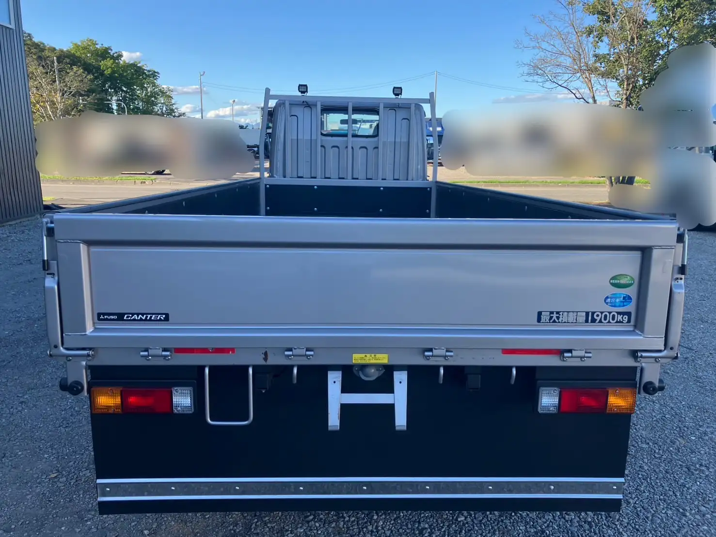 令和6年 三菱 キャンター 4WD標準ロング平ボデー 走行:1,800㎞ 積載:1,900kgの画像5