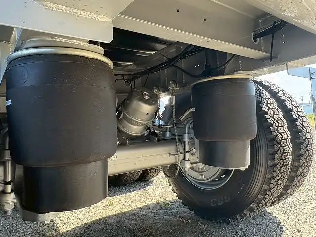 新品!未使用車! 令和7年 トレクス 40FT2軸冷凍コンテナSET サイド観音扉 冷凍機SLXi400(縦型) 樹脂燃料タンクの画像17