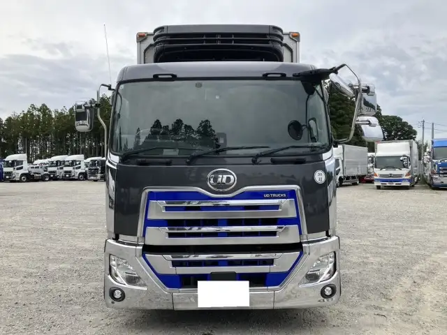 平成30年 UDトラックス 4軸冷凍ウィング 積載:12,800㎏ AT 床:木の画像2