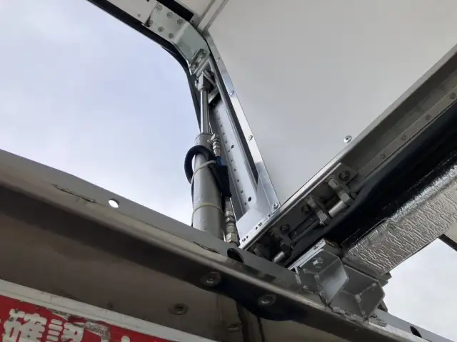 平成30年 UDトラックス 4軸冷凍ウィング 積載:12,800㎏ AT 床:木の画像15