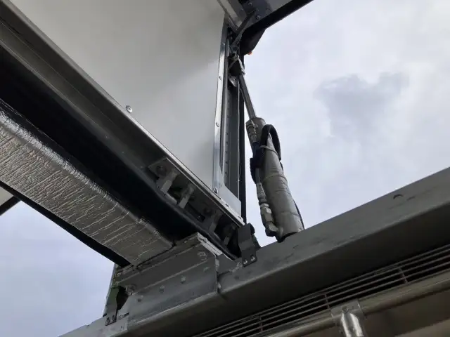 平成30年 UDトラックス 4軸冷凍ウィング 積載:12,800㎏ AT 床:木の画像16