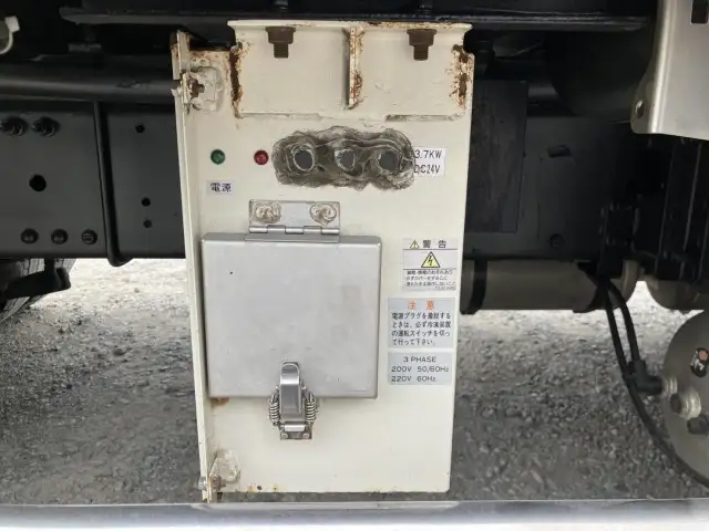 平成30年 UDトラックス 4軸冷凍ウィング 積載:12,800㎏ AT 床:木の画像37