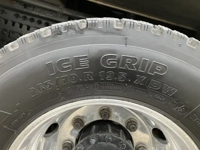 平成30年 UDトラックス 4軸冷凍ウィング 積載:12,800㎏ AT 床:木の画像43