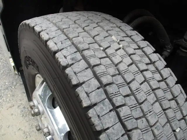 ナンバー付　令和2年　いすゞ　トラクタ　460馬力　AT　第五輪：11,400㎏　ダンプPTO付　極東開発　アルミホイール　ETC2.0の画像12