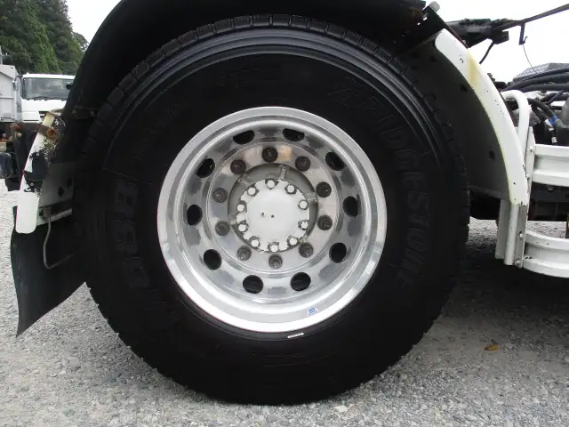 ナンバー付　令和2年　いすゞ　トラクタ　460馬力　AT　第五輪：11,400㎏　ダンプPTO付　極東開発　アルミホイール　ETC2.0の画像13