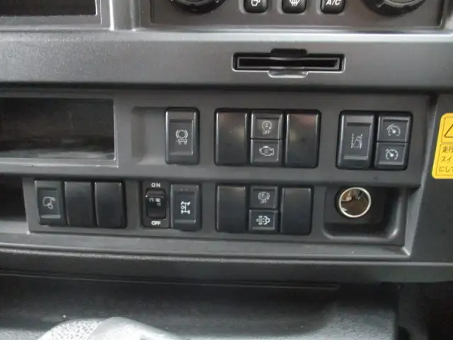 ナンバー付　令和2年　いすゞ　トラクタ　460馬力　AT　第五輪：11,400㎏　ダンプPTO付　極東開発　アルミホイール　ETC2.0の画像43