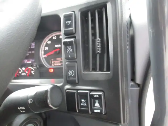 ナンバー付　令和2年　いすゞ　トラクタ　460馬力　AT　第五輪：11,400㎏　ダンプPTO付　極東開発　アルミホイール　ETC2.0の画像46