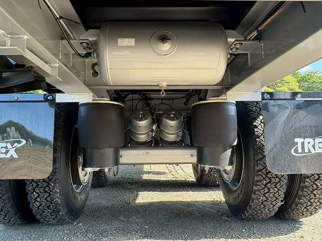 新品!未使用車! 令和7年 トレクス 40FT2軸冷凍コンテナSET サイド観音扉 冷凍機SLXi400(縦型) 樹脂燃料タンクの画像21