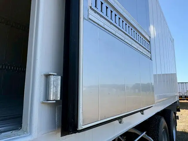 新品!未使用車! ☆車検付き(R8.9.25)☆ 令和7年 トレクス 40FT2軸冷凍コンテナSET サイド観音扉 冷凍機SLXi400(縦型) 樹脂燃料タンクの画像35