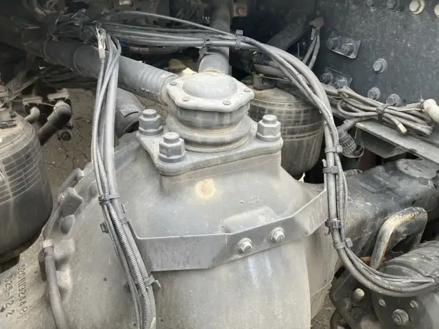 ☆車検付き(R7.10.24)☆　平成30年　UD　トラクタ　D尺　ダンプPTO付(レバー、タンク有)　ハイルーフ　460馬力　AT　第五輪：11,500㎏　距離：44万㎞の画像18