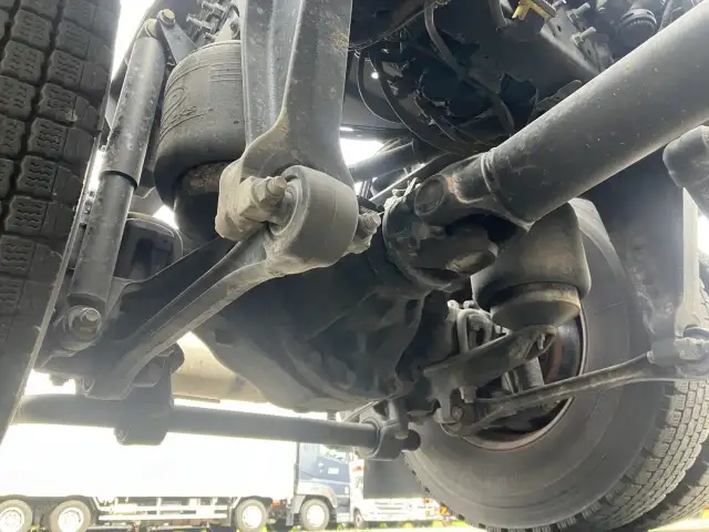 ☆車検付き(R7.10.24)☆　平成30年　UD　トラクタ　D尺　ダンプPTO付(レバー、タンク有)　ハイルーフ　460馬力　AT　第五輪：11,500㎏　距離：44万㎞の画像24