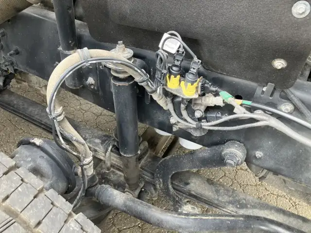 ☆車検付き(R7.10.24)☆　平成30年　UD　トラクタ　D尺　ダンプPTO付(レバー、タンク有)　ハイルーフ　460馬力　AT　第五輪：11,500㎏　距離：44万㎞の画像53