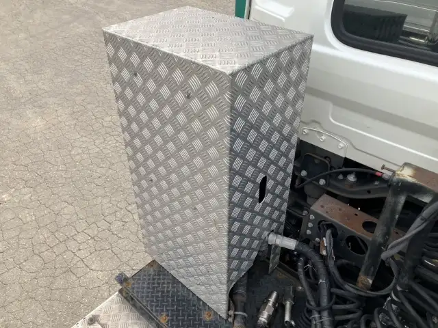 ☆車検付き(R7.10.24)☆　平成30年　UD　トラクタ　D尺　ダンプPTO付(レバー、タンク有)　ハイルーフ　460馬力　AT　第五輪：11,500㎏　距離：44万㎞の画像10