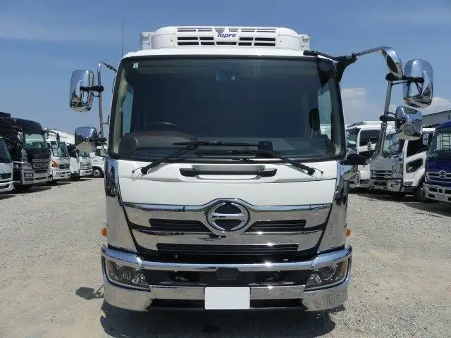 【神奈川県厚木市保管】★車検付 R8.5.21迄★ 令和3年 日野 4t冷凍車格納PG付 標準 ベッド付き AT 260馬力 東プレ の画像2