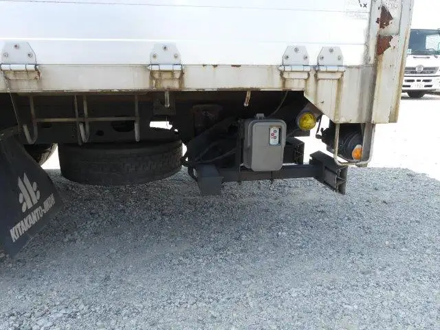 【神奈川県厚木市保管】平成21年 いすゞ 増トンバン PG付 リアエアサス AT の画像17