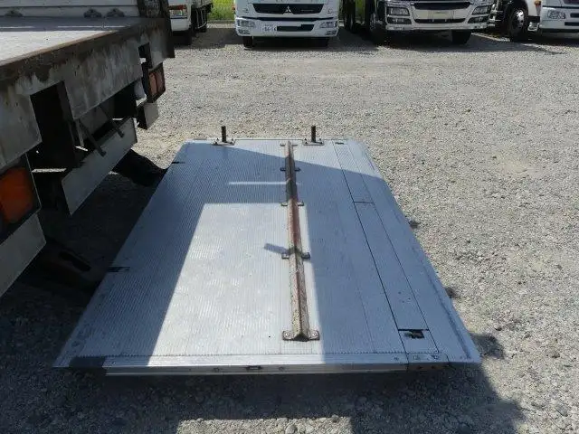 【神奈川県厚木市保管】平成21年 いすゞ 増トンバン PG付 リアエアサス AT の画像22