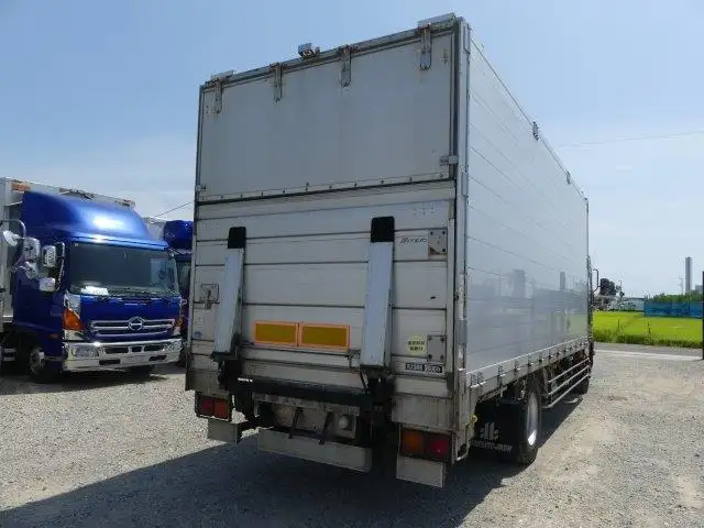 【神奈川県厚木市保管】平成21年 いすゞ 増トンバン PG付 リアエアサス AT の画像5