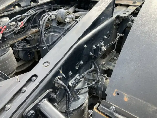 ☆車検付き(R7.11.21)☆ 平成30年 いすゞ トラクタ ダンプPTO付(レバー、タンク有) D尺 ハイルーフ 420馬力 MT 第五輪:11,500㎏ 距離:13万㎞の画像13